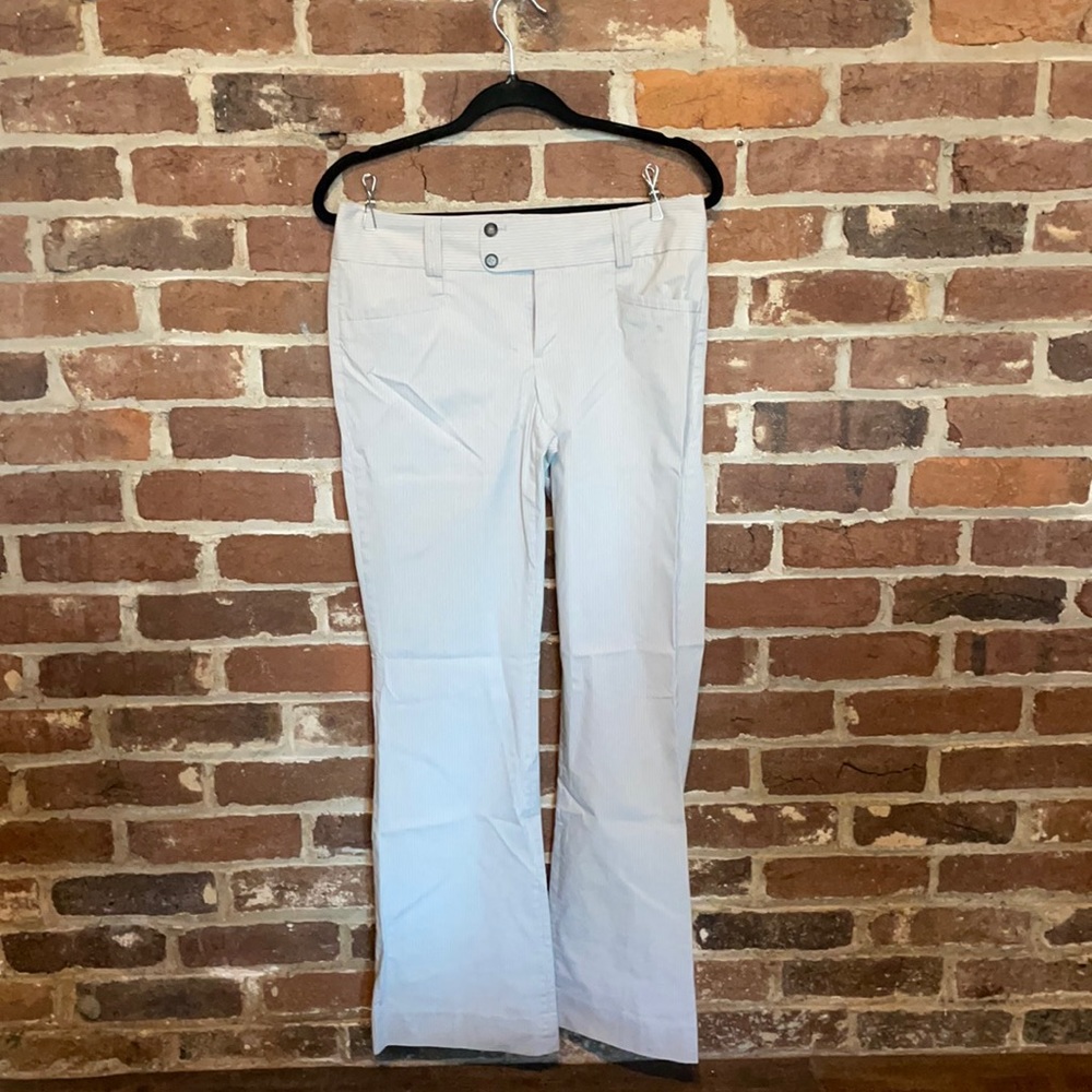 NWOT, Banana Republic Sloan fit, stretch grey/ white pinstriped trousers, s: 6